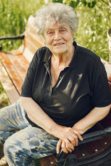 Living with Glaucoma (60+) 372 x 554 (5)